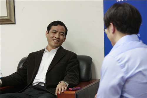發布會后，中國國際展覽中心集團公司總裁賀彩龍接受千龍網記者獨家專訪