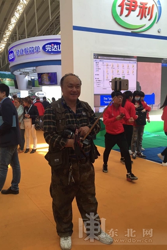 展會熱鬧 市民熱情參與度高熱情，參與度高(圖3)